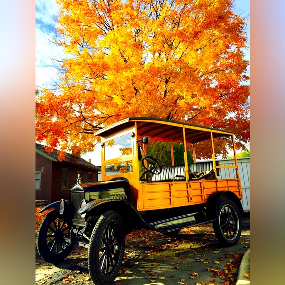 Greenfield Village Canvas Print Ford Model T Depot Hack 1923 Wall Art - Picture 5 of 5